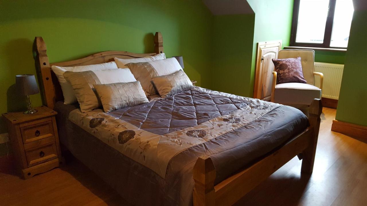 Leroy'S Lodge Headford Экстерьер фото